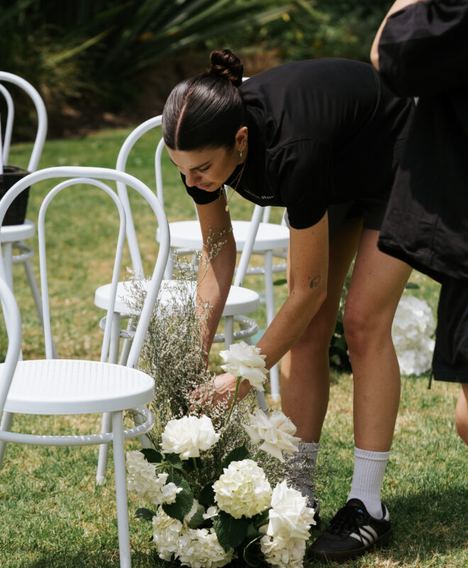 With meticulous attention to detail, the Anatomy of Flowers team sets the stage for a breathtaking ceremony